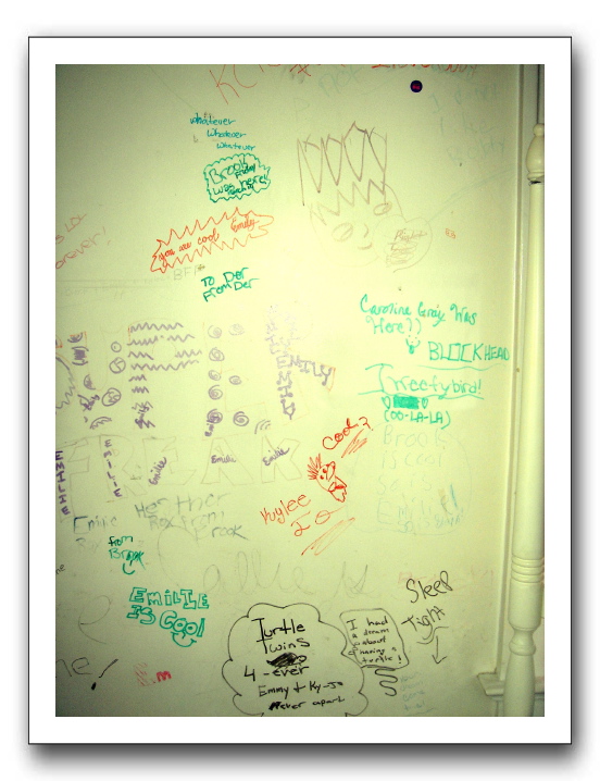 Emilie's Room 03-05 032