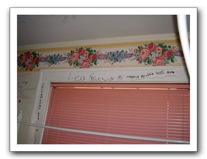 Emilie's Room 03-05 035