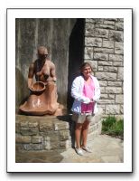 Emilie & DMB - Rose Garden April 2010 042